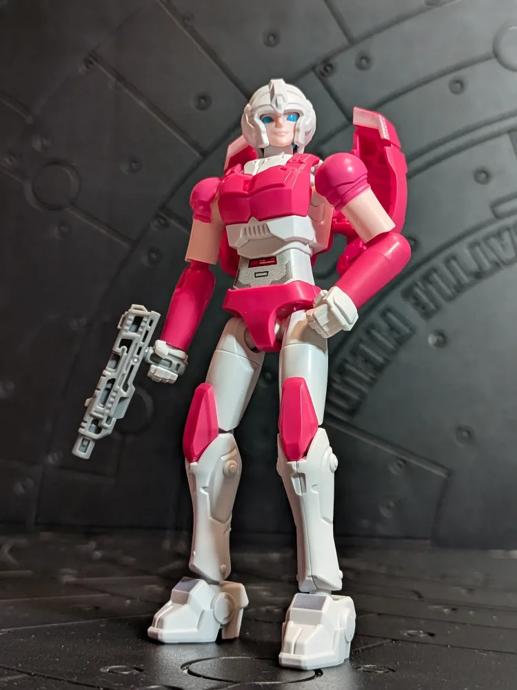 Transformers Galaxy Version 09 – Arcee (~10-12cm) | Blokees
