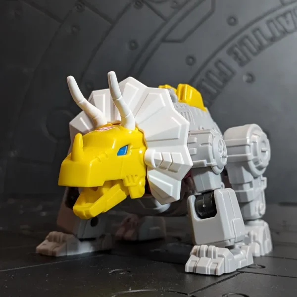 Slug (Alternate/Dinobot Mode) (~10-12cm) – Transformers Galaxy Version 03 – Blokees